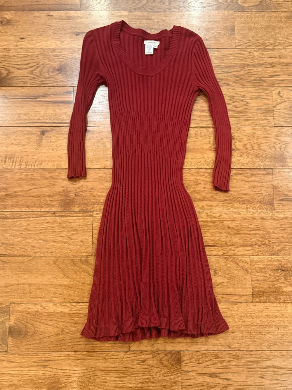 Sophie Max Ribbed Knit Long Sleeve Dress in Deep Red